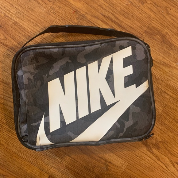 Nike Lunchbox - Picture 1 of 1